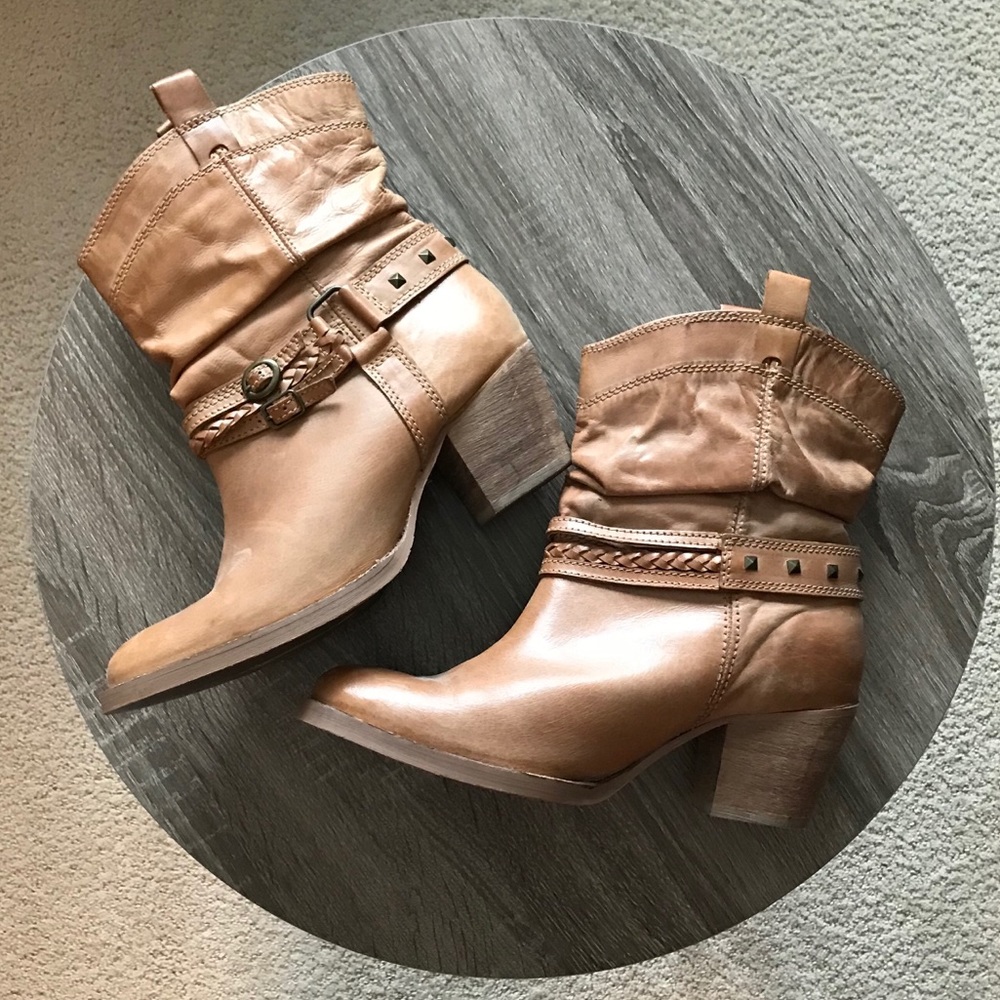 Steve Madden Tan Brown Leather Short mid Cowboy Boots boho rodeo western heeled